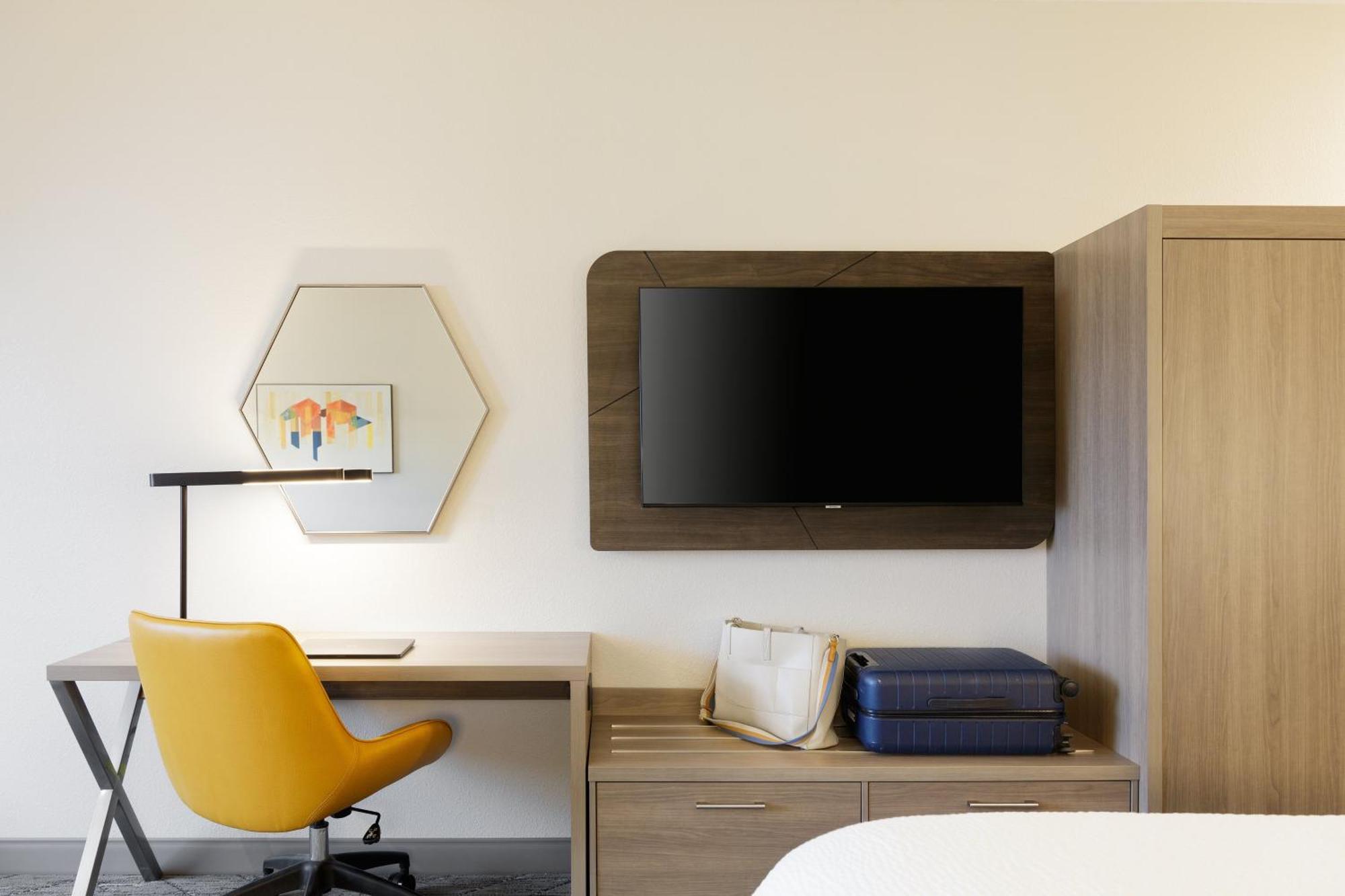 Holiday Inn Express & Suites Linden By Ihg Esterno foto